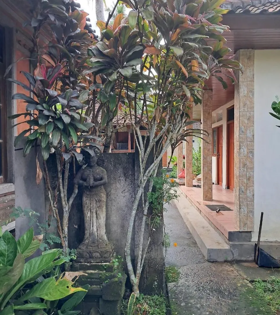 אובוד Wisuda Guest House